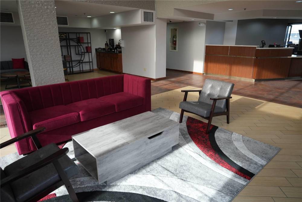 Ramada By Wyndham Tulsa/broken Arrow 2