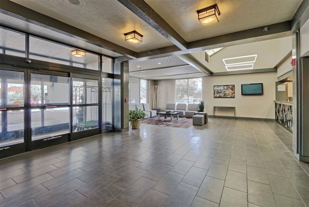 Ramada Plaza By Wyndham Albuquerque Midtown 3