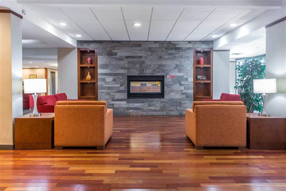 Ramada Plaza By Wyndham Montreal 3