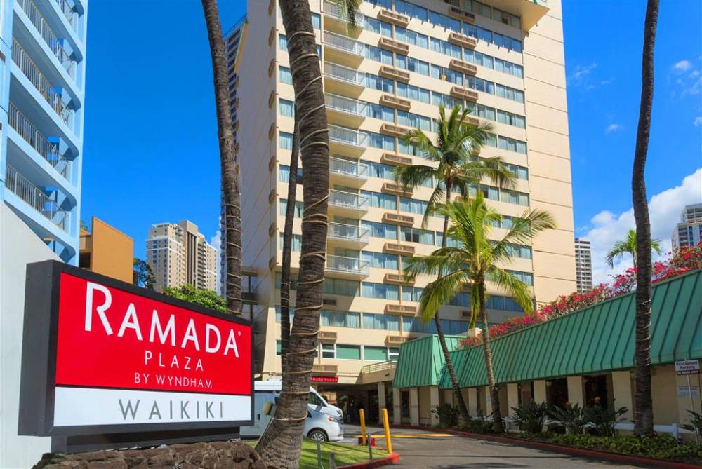 Ramada Plaza By Wyndham Waikiki 2