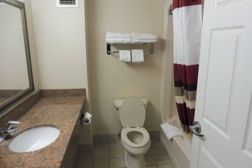 Red Roof Suites Galloway  2