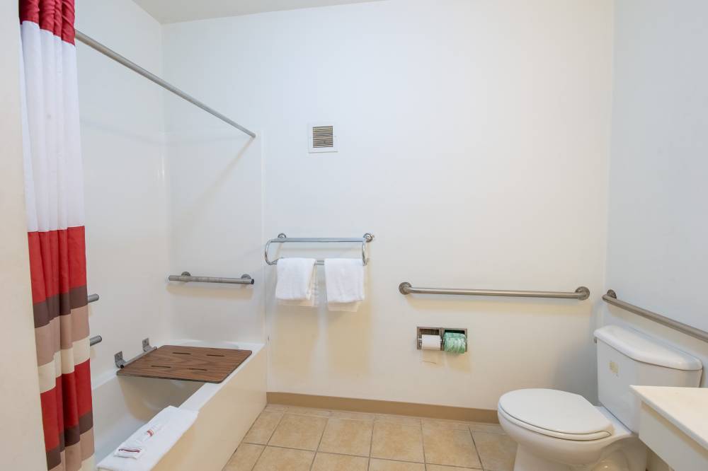 Red Roof Suites Indianapolis Airport 7