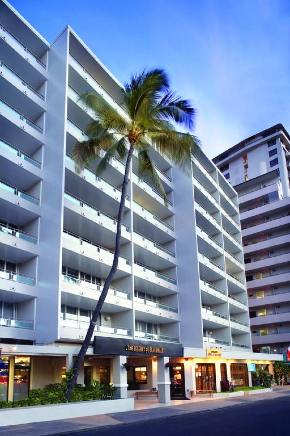 Regency On Beachwalk Waikiki By Outrigger 5