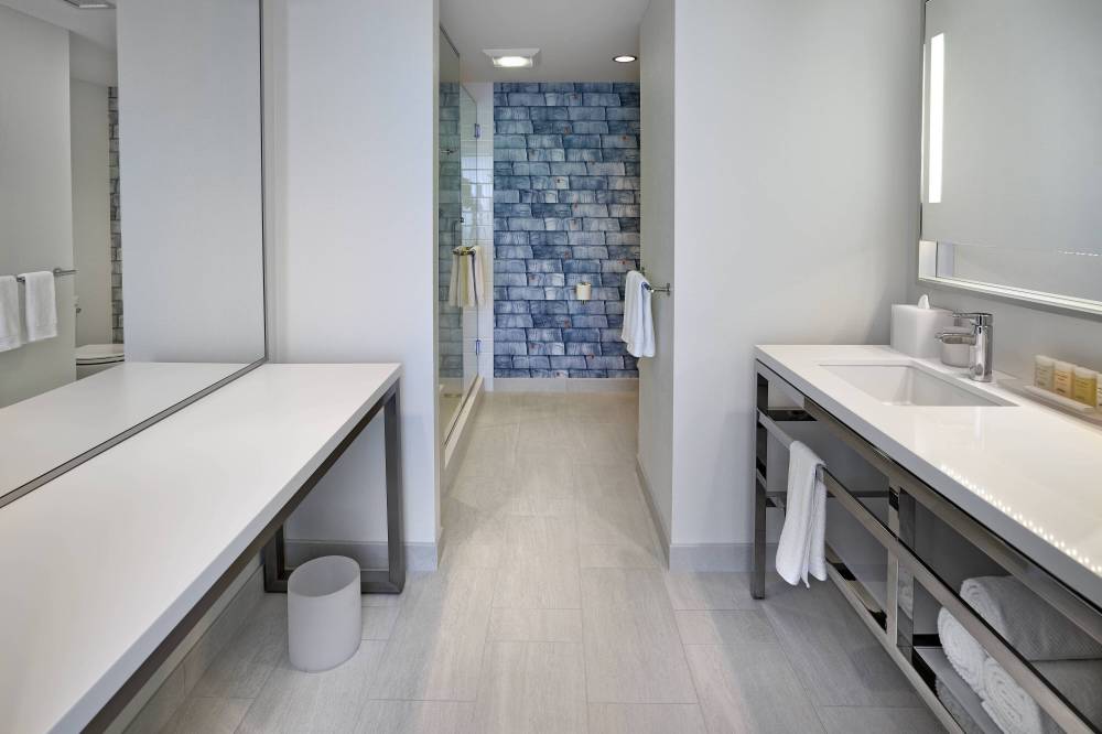 One-Bedroom Suite - Bathroom