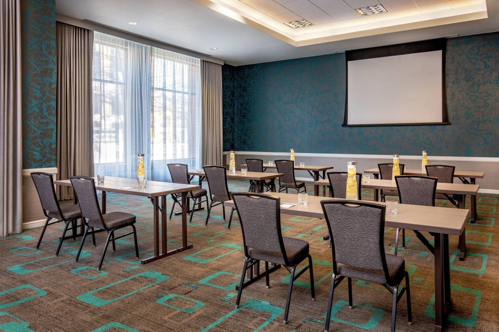 Residence Inn By Marriott Boston Cambridge 10