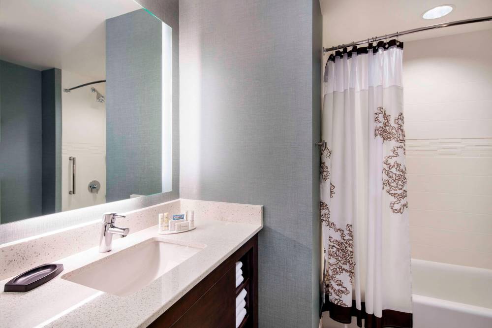 Suite - Bathroom