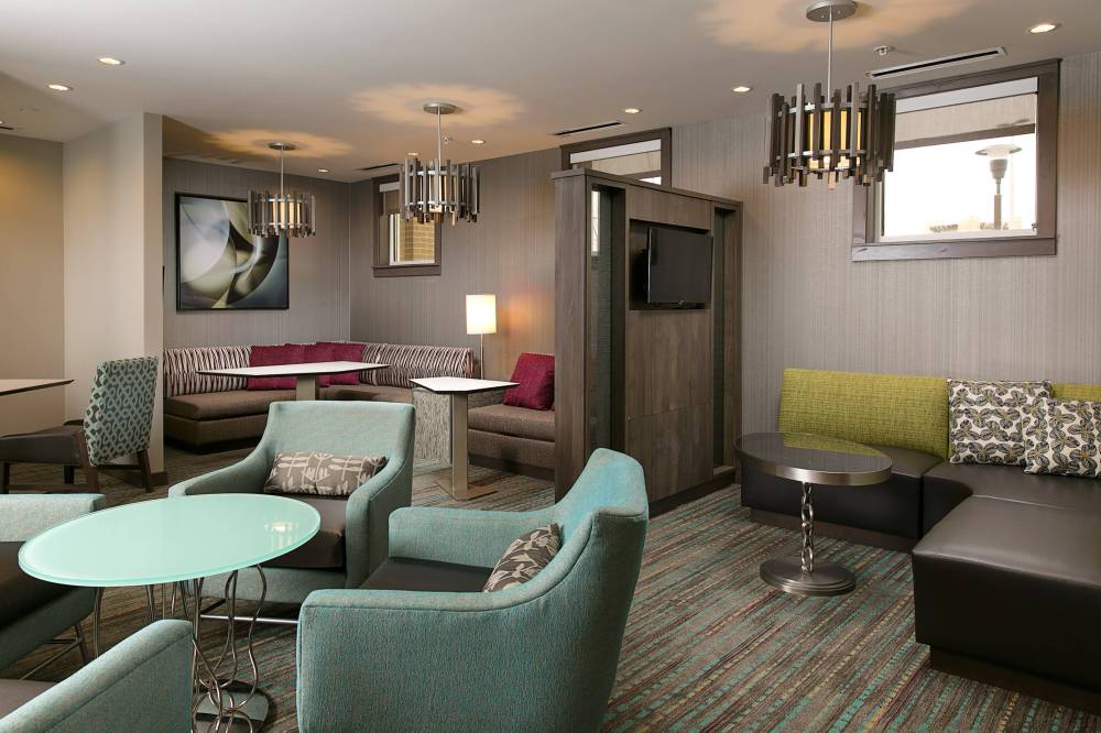 Residence Inn By Marriott Kansas City At The Legends 9