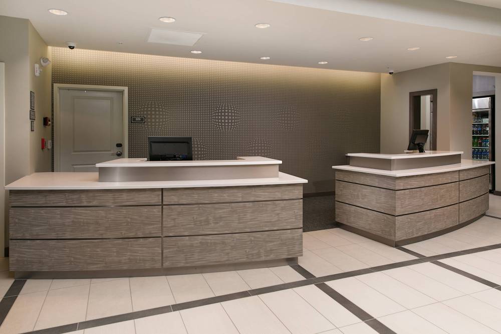 Residence Inn By Marriott Kansas City At The Legends 8