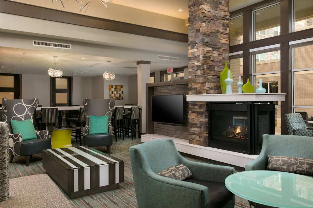 Residence Inn By Marriott Kansas City At The Legends 10