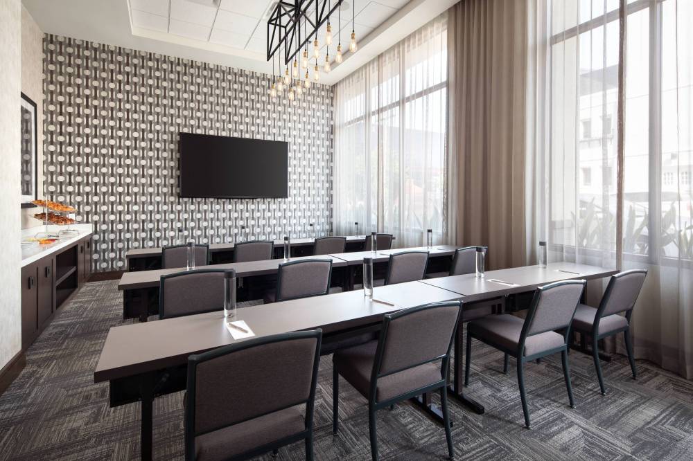 Residence Inn By Marriott Los Angeles Glendale 6