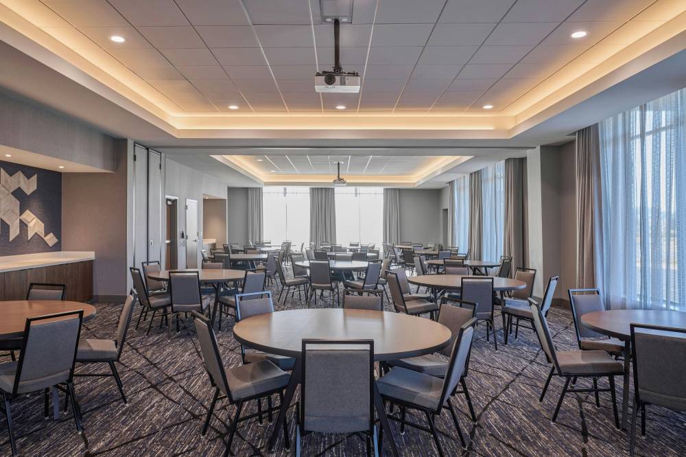 Residence Inn By Marriott Madison 6
