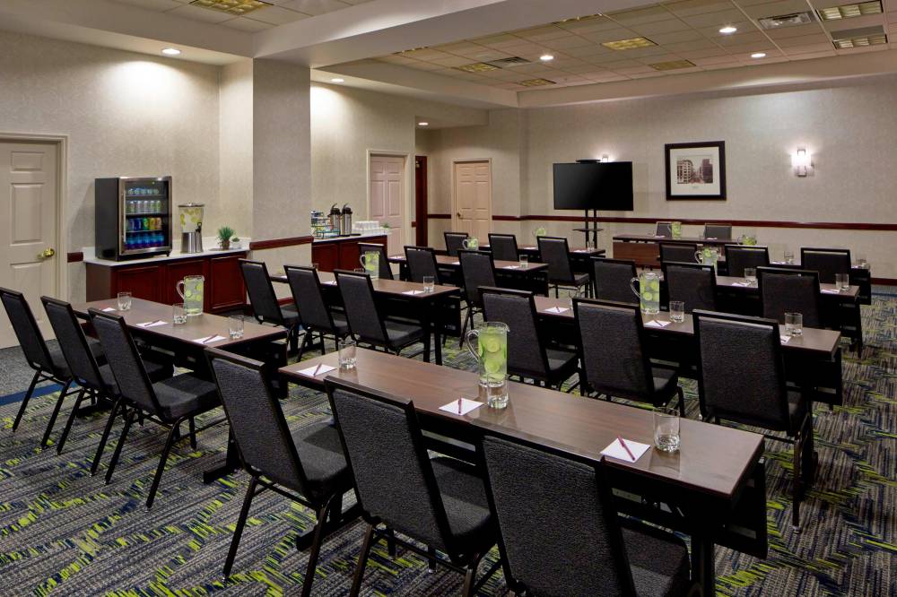 Residence Inn By Marriott Milwaukee Downtown 9