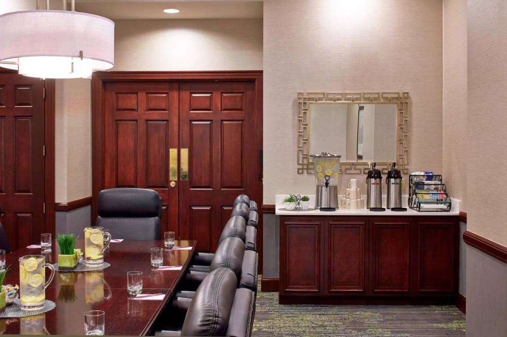 Residence Inn By Marriott Milwaukee Downtown 10
