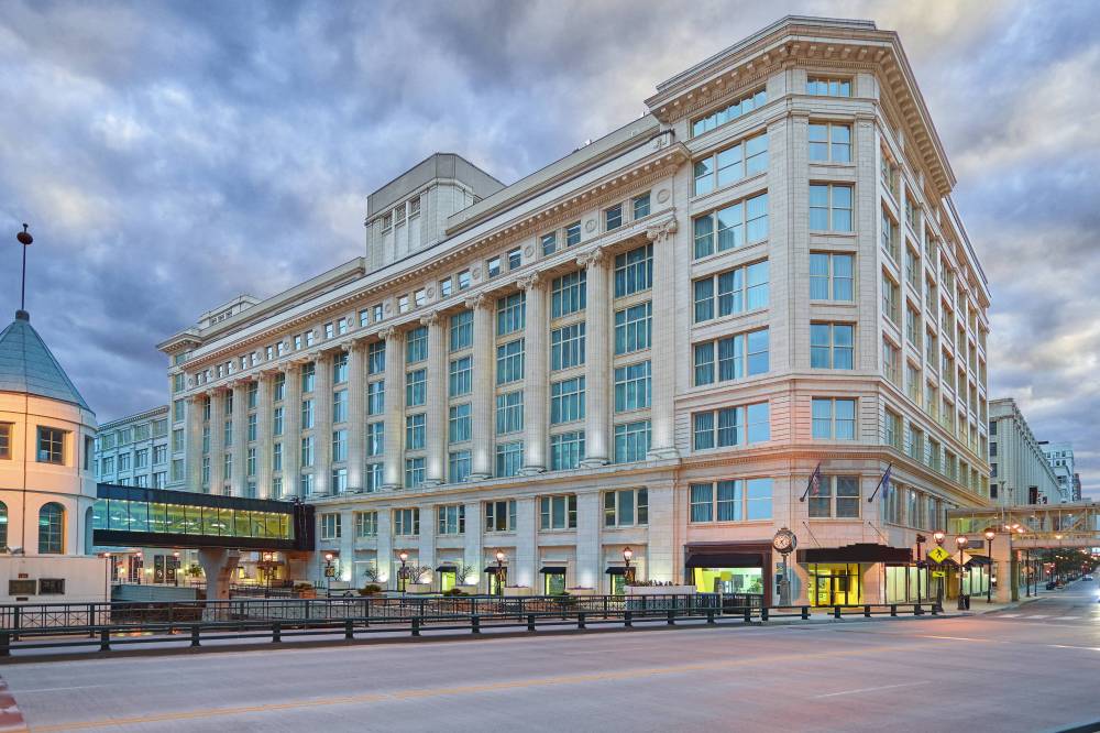 Residence Inn By Marriott Milwaukee Downtown 5