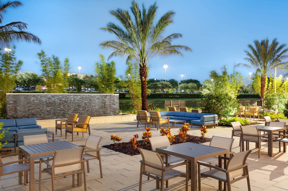 Residence Inn By Marriott Orlando At Millenia 10