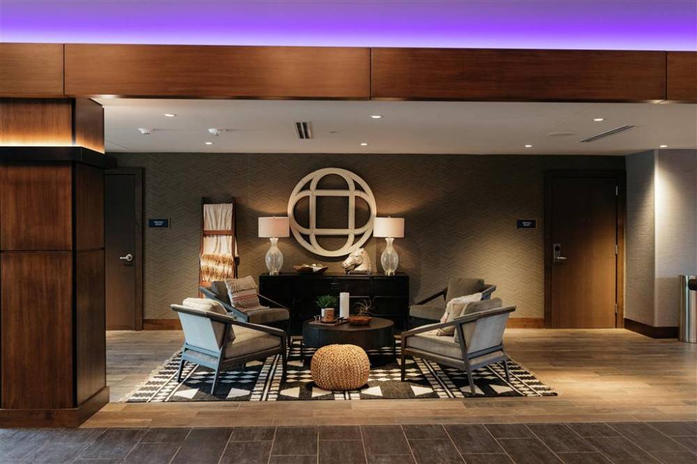 Revel Hotel Des Moines Urbandale  Tapestry Collection Hilton 3