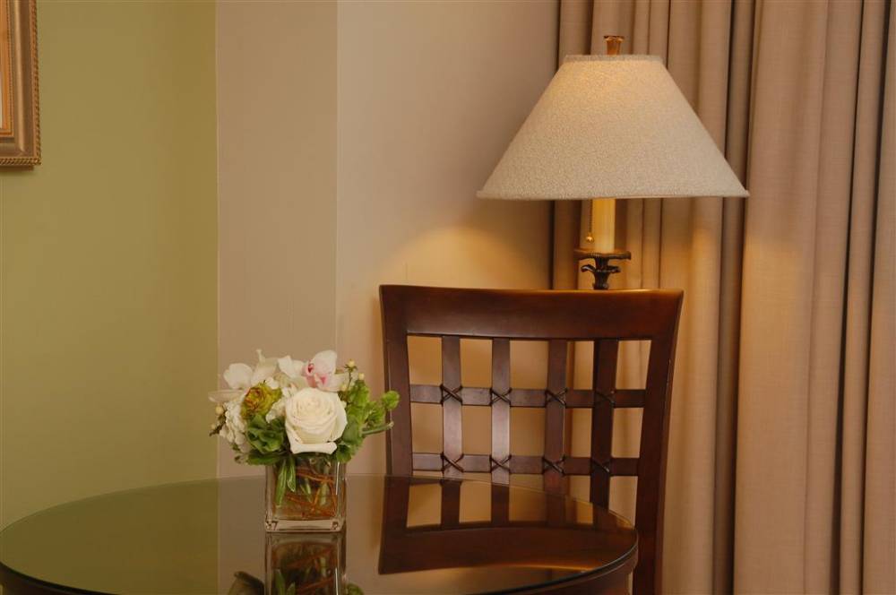 Riverside Hotel 4