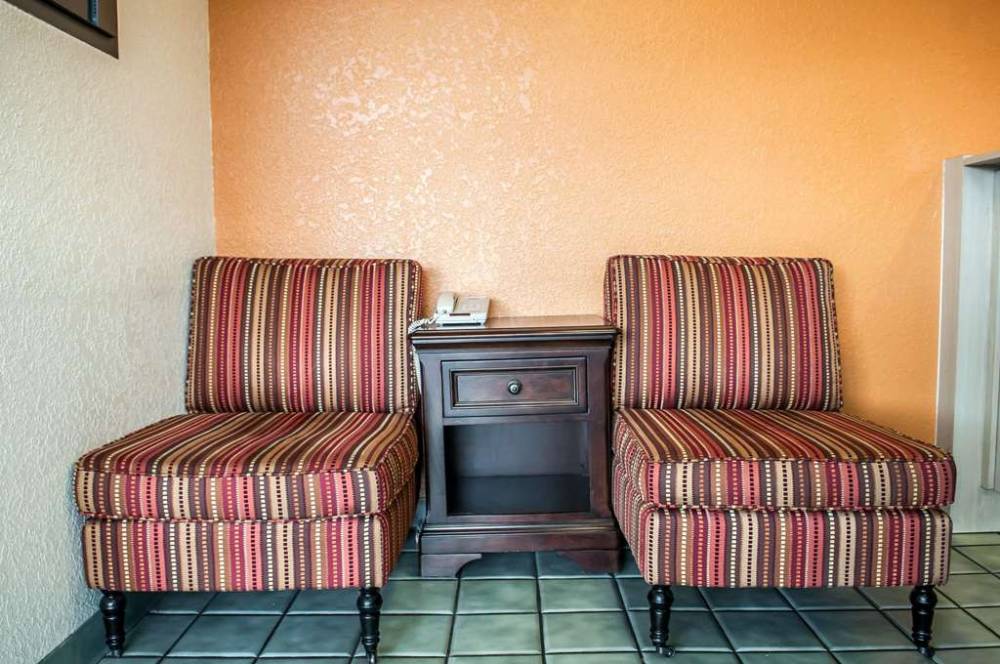 Rodeway Inn Albuquerque West 4