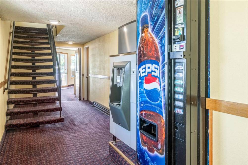 Rodeway Inn And Suites Hwy 217 And 26 W 2