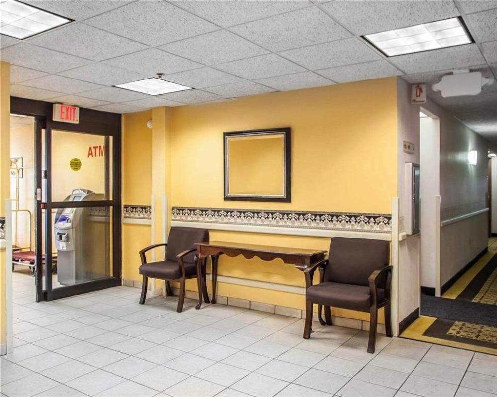 Rodeway Inn And Suites Milwaukee Airport 7