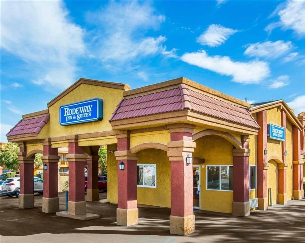 Rodeway Inn And Suites 1