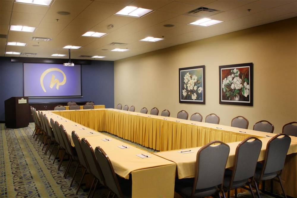 Rosen Inn At Pointe Orlando 4