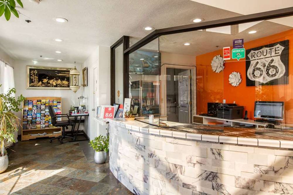 Sandia Peak Inn Old Town Abq, A Howard Johnson By Wyndham 3