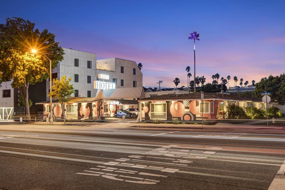 Santa Monica Hotel 4