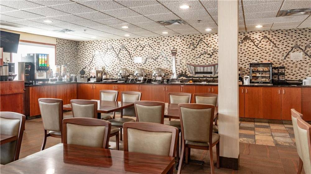 Service Plus Inn And Suites Calgary 5