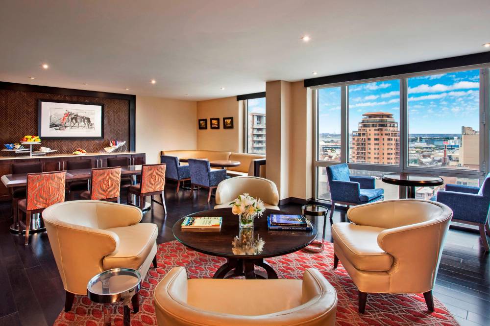 Sheraton Laguardia East Hotel 5