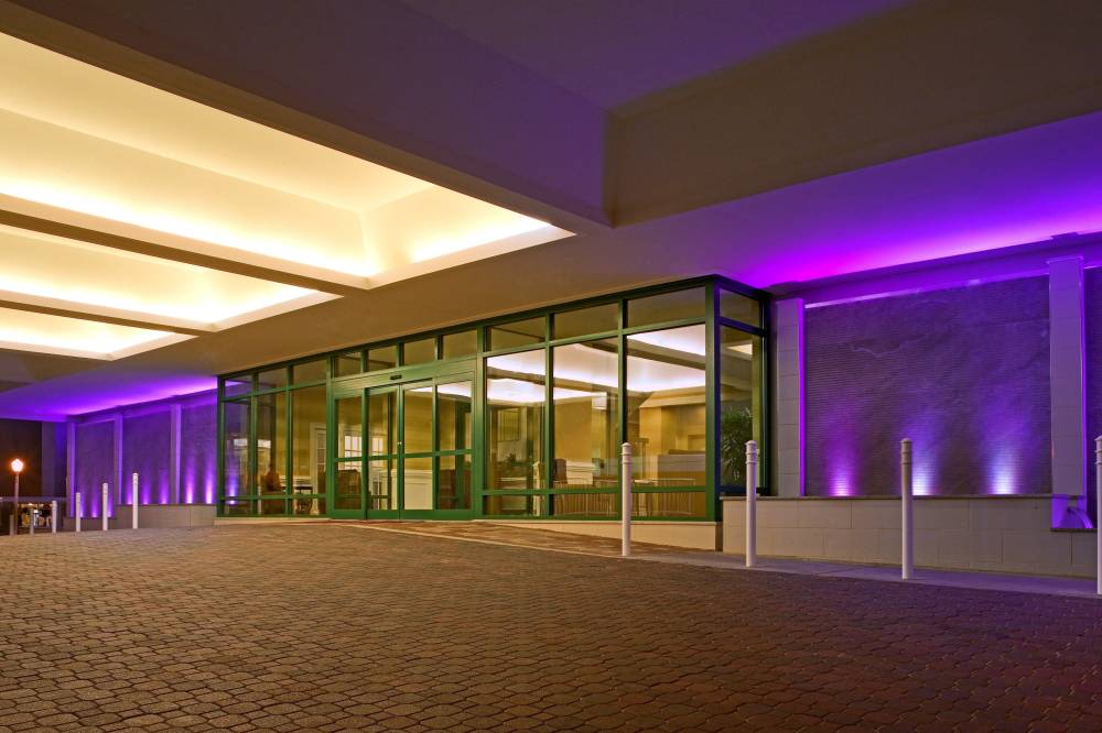 Sheraton Virginia Beach Oceanfront Hotel 5
