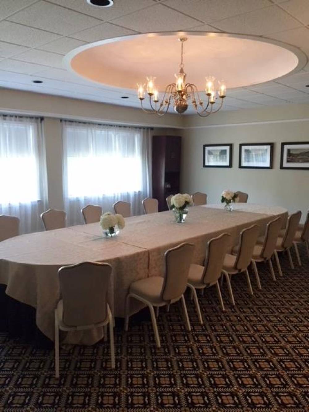 Simsbury Inn 8