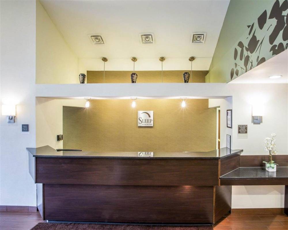 Sleep Inn And Suites Queensbury - Lake G 6