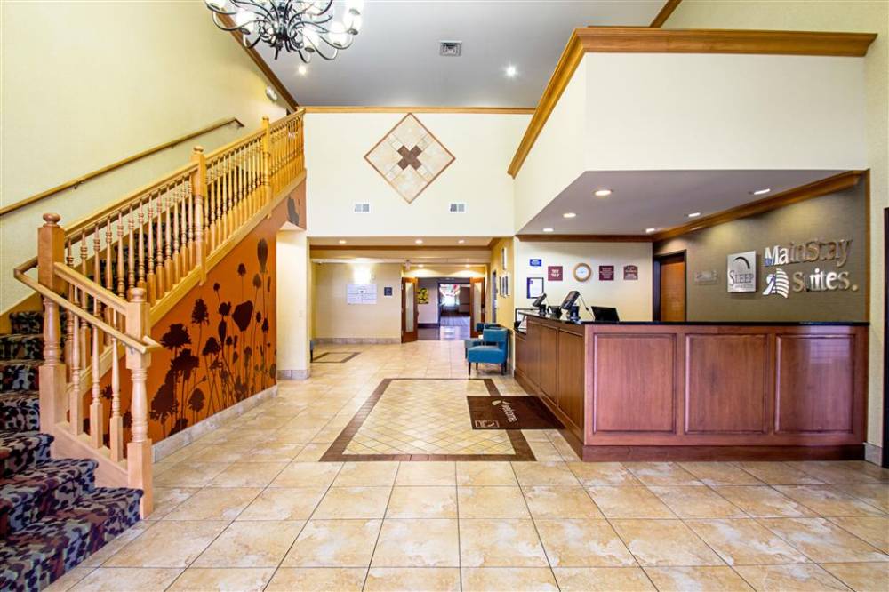 Sleep Inn And Suites 8