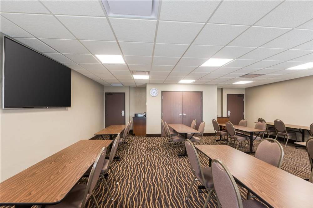 Sleep Inn And Suites West Des Moines Near Jordan Creek 4
