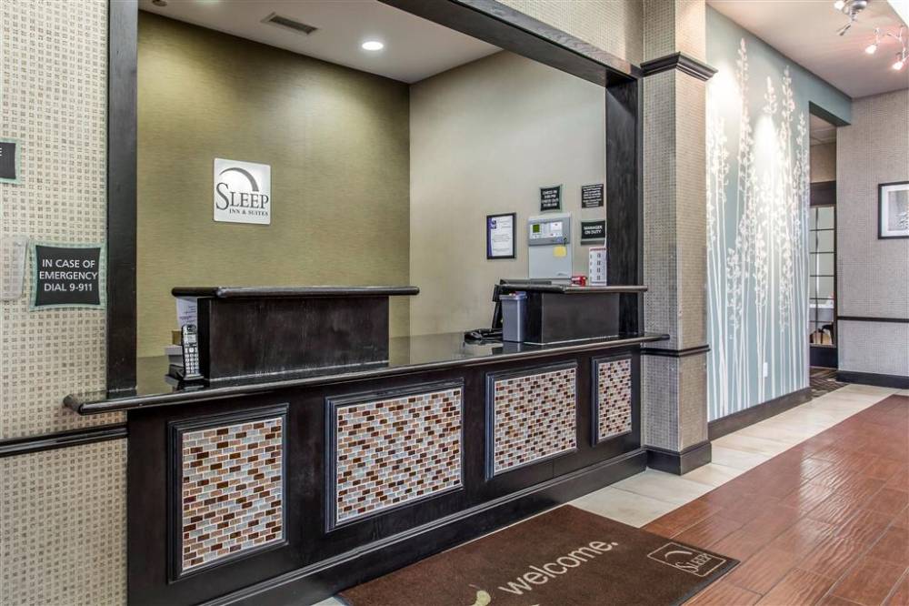 Sleep Inn And Suites West Medical Center 3