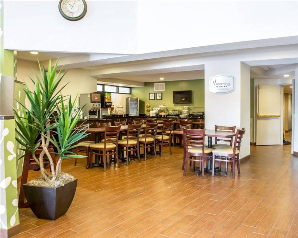 Sleep Inn Midway Airport 9