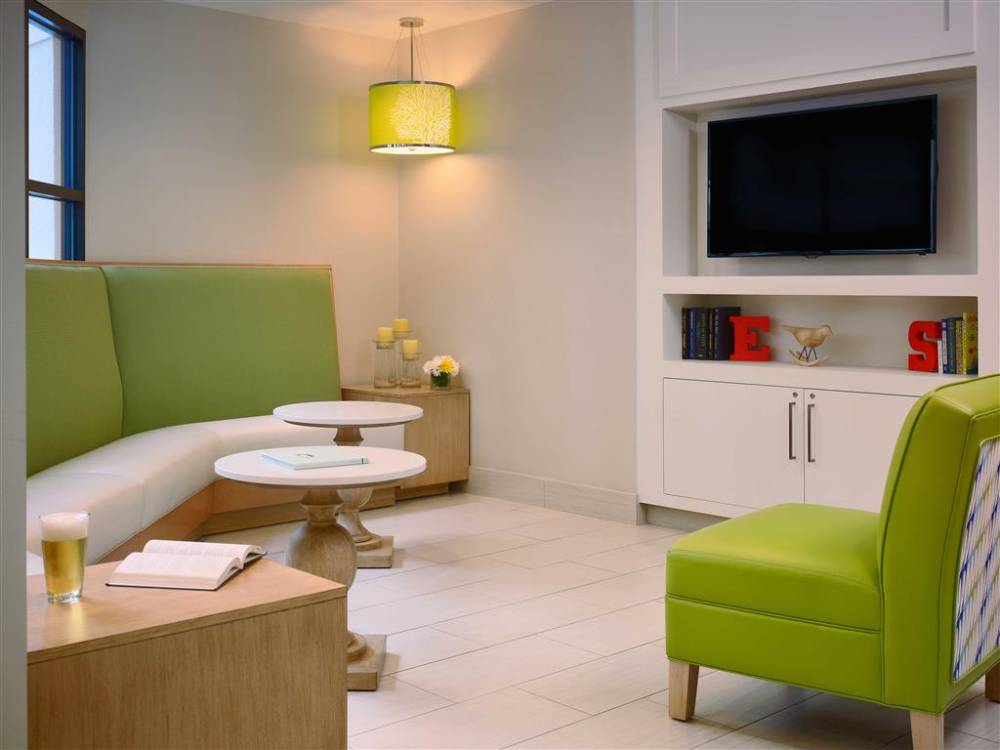 Sonesta Es Suites I Drive 7