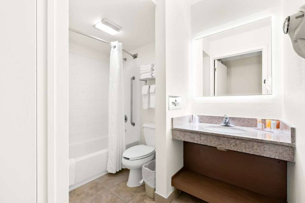 Sonesta Essential Atlantic City West 7
