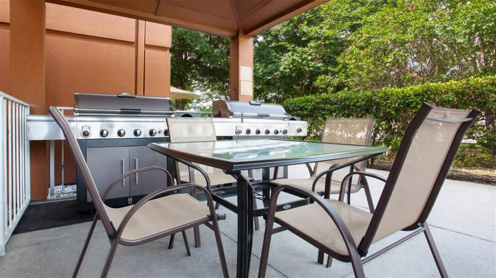 Sonesta Simply Suites Clearwater 7