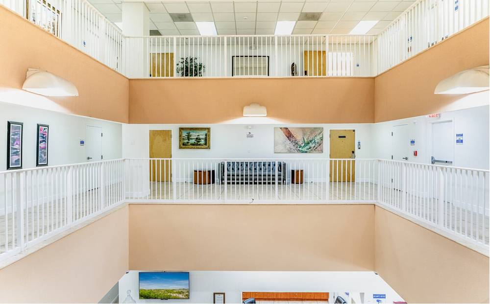 South River Suites Hotel 6