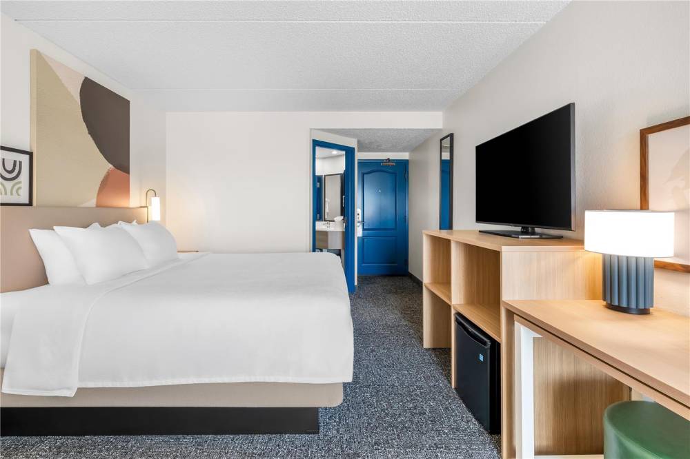 Spark By Hilton Green Bay 7