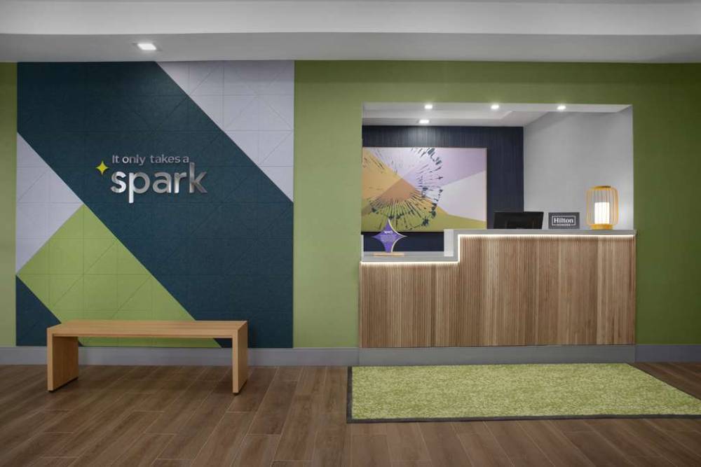 Spark By Hilton Miami Doral 2
