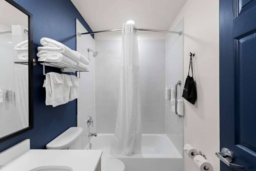 Spark By Hilton Norfolk 7