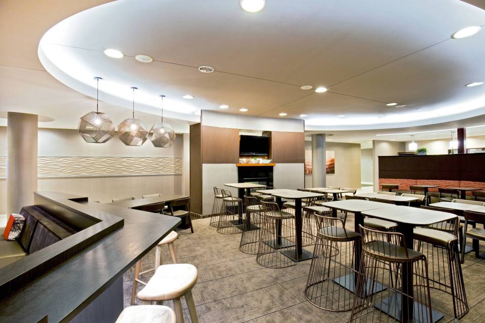 Springhill Suites By Marriott Chesapeake Greenbrier 9