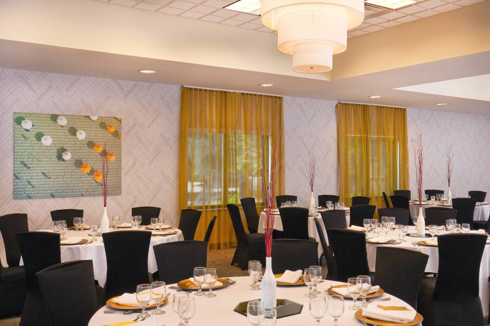 Springhill Suites By Marriott Chesapeake Greenbrier 5