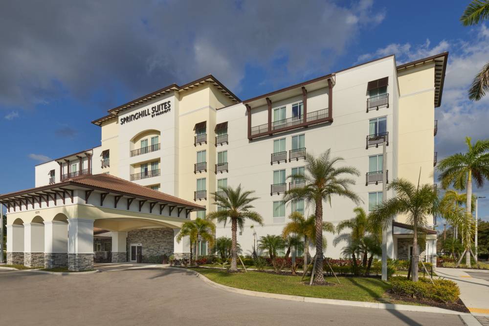 Springhill Suites By Marriott Fort Myers Estero 2