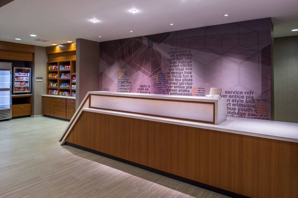 Springhill Suites By Marriott Greensboro Airport 7