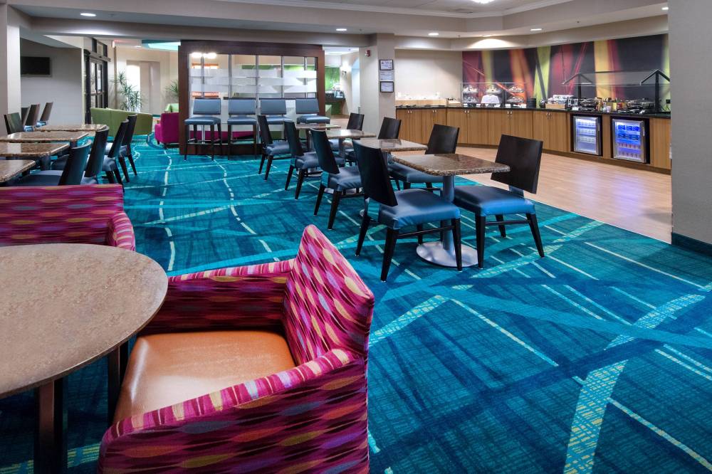 Springhill Suites By Marriott Greensboro 7