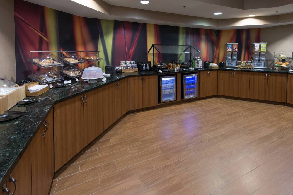 Springhill Suites By Marriott Greensboro 8